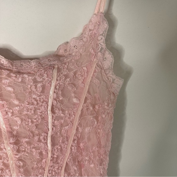 Intimately Free People light pink lace tank top size medium - Picture 4 of 6
